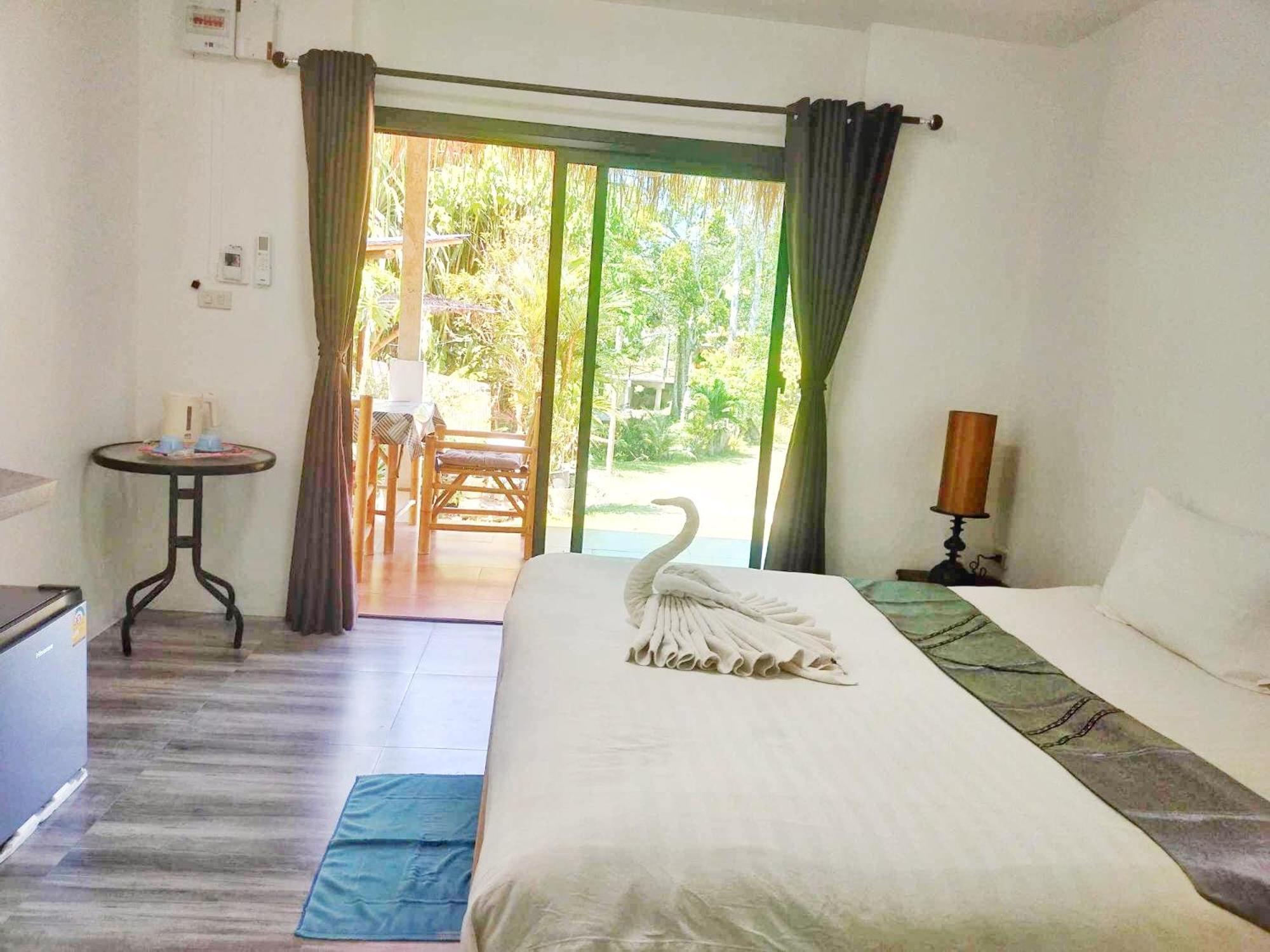 Phurin Thara Resort Ko Lanta Exterior foto